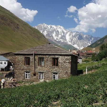 Caucasus Guesthouse Ushguli Bagian luar foto