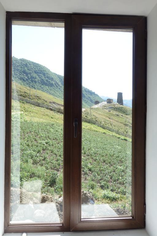Caucasus Guesthouse Ushguli Bagian luar foto