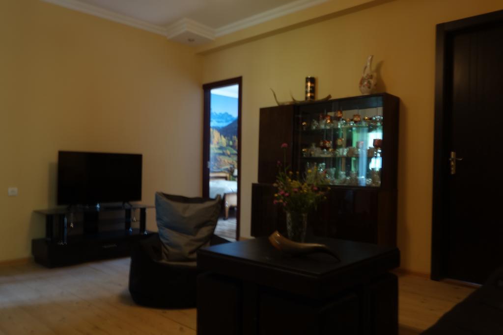 Caucasus Guesthouse Ushguli Bagian luar foto