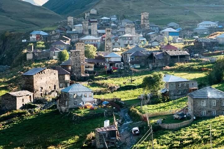 Caucasus Guesthouse Ushguli Bagian luar foto
